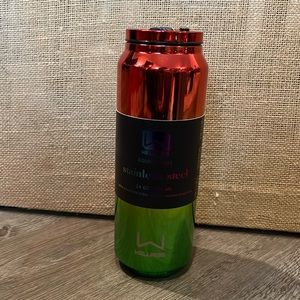 NWT Wellness Double Wall High quality Stainless Steel Ombre Rainbow 24oz